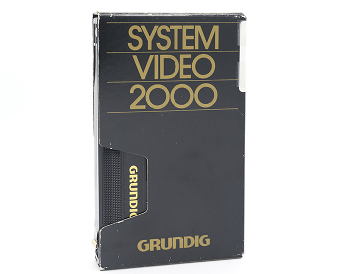 Video2000, VCC of Video Compact Cassette